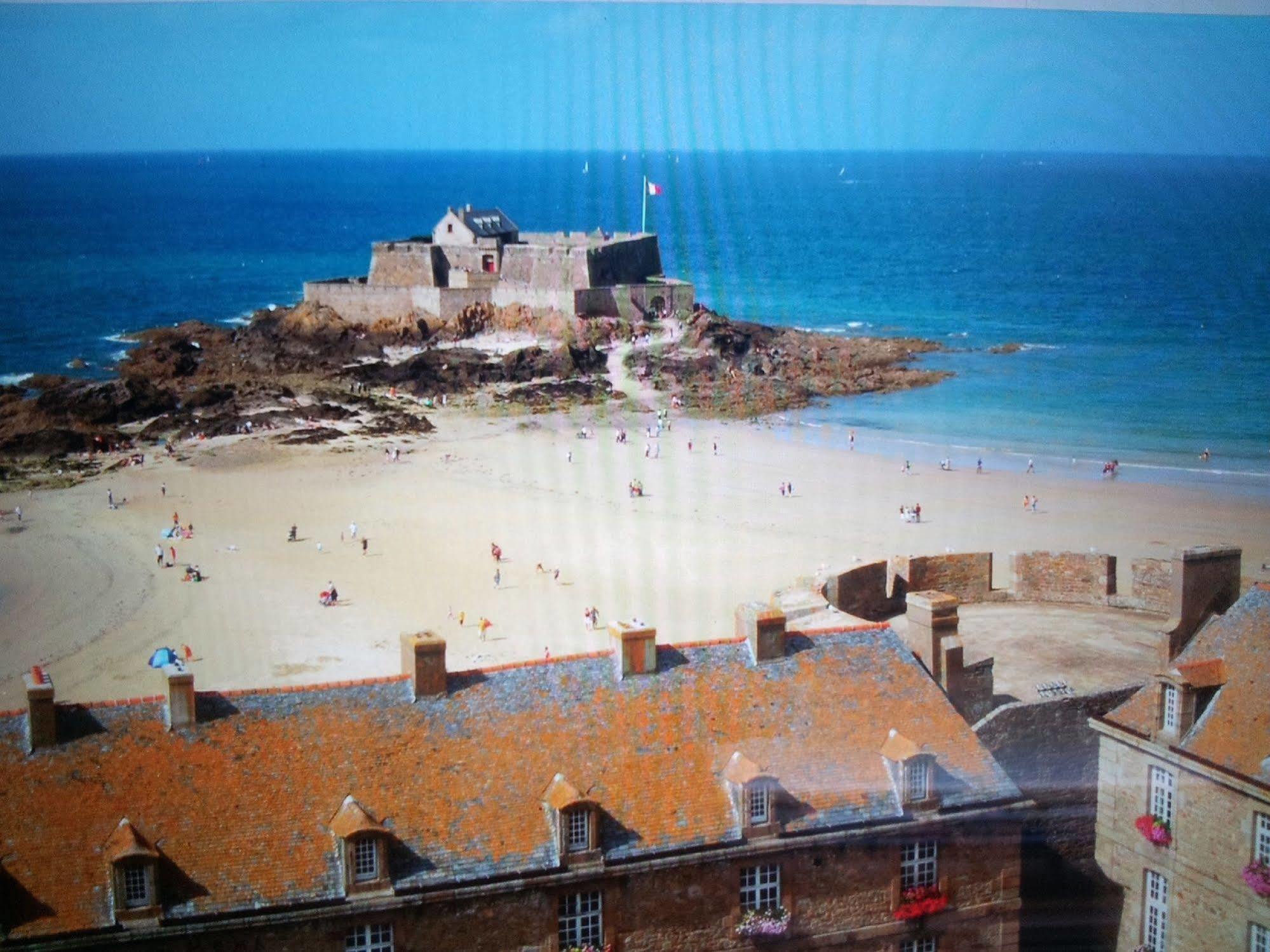 Appartement Saint Malo Vue Sur Mer Et Sur Intra Muros, Ferry, Plage Et Commerces A 50 M Eksteriør billede