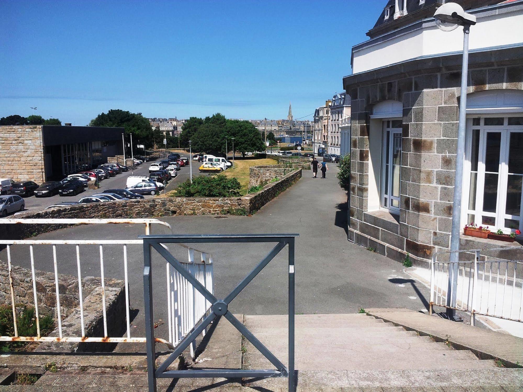 Appartement Saint Malo Vue Sur Mer Et Sur Intra Muros, Ferry, Plage Et Commerces A 50 M Eksteriør billede