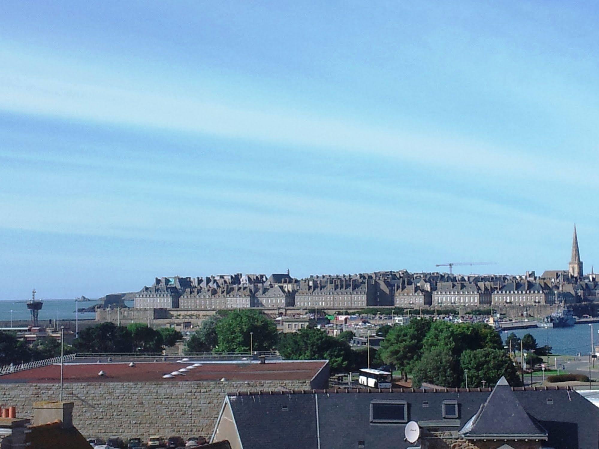 Appartement Saint Malo Vue Sur Mer Et Sur Intra Muros, Ferry, Plage Et Commerces A 50 M Eksteriør billede